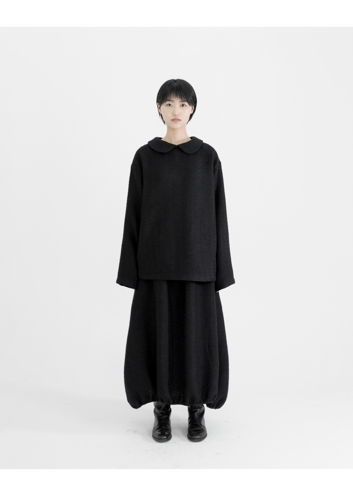 ROUND COLLAR KNITTED TOP