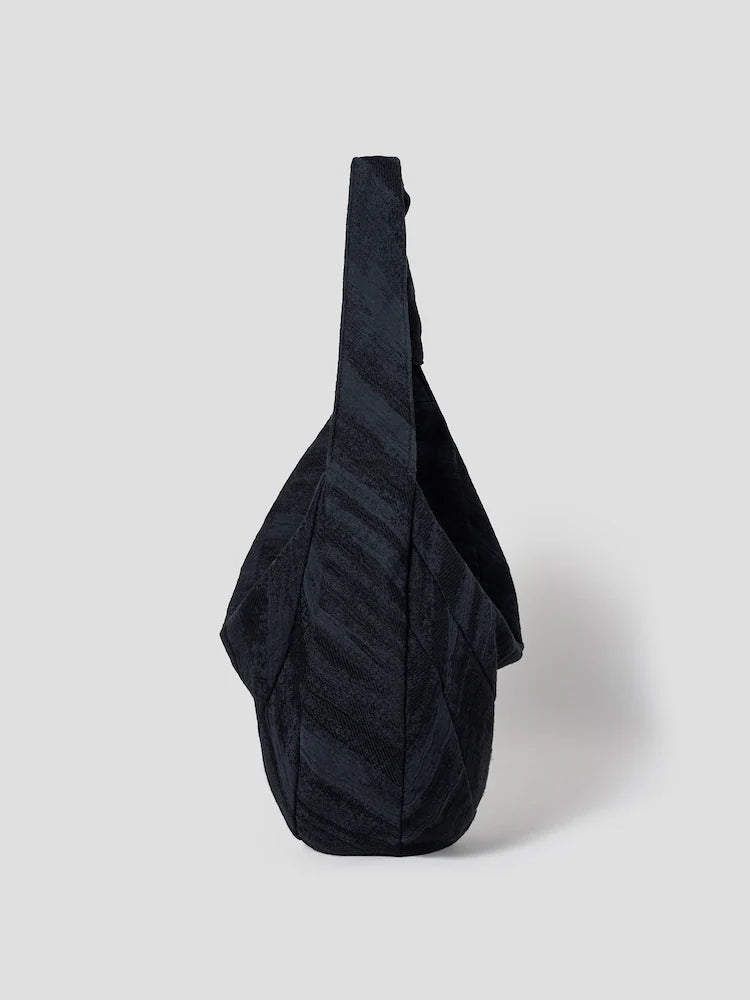 KNOT TUBE BAG