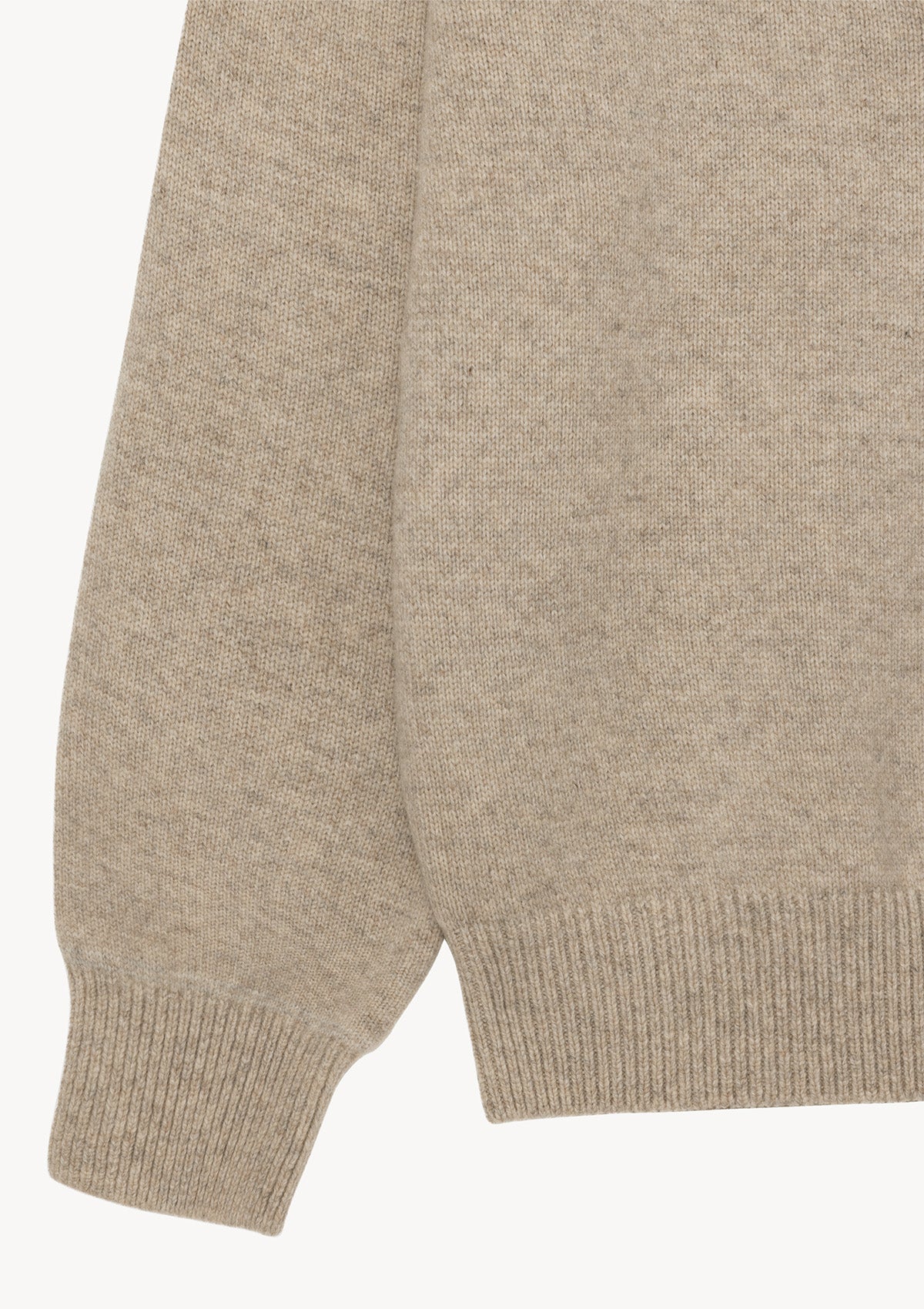 DEEP V-NECK KNIT