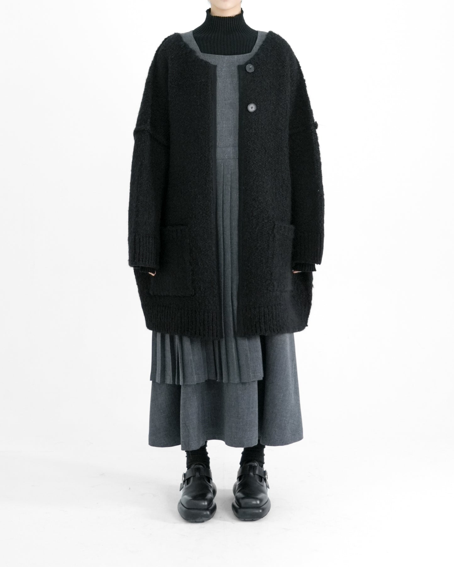 BUTTON MONO CARDIGAN