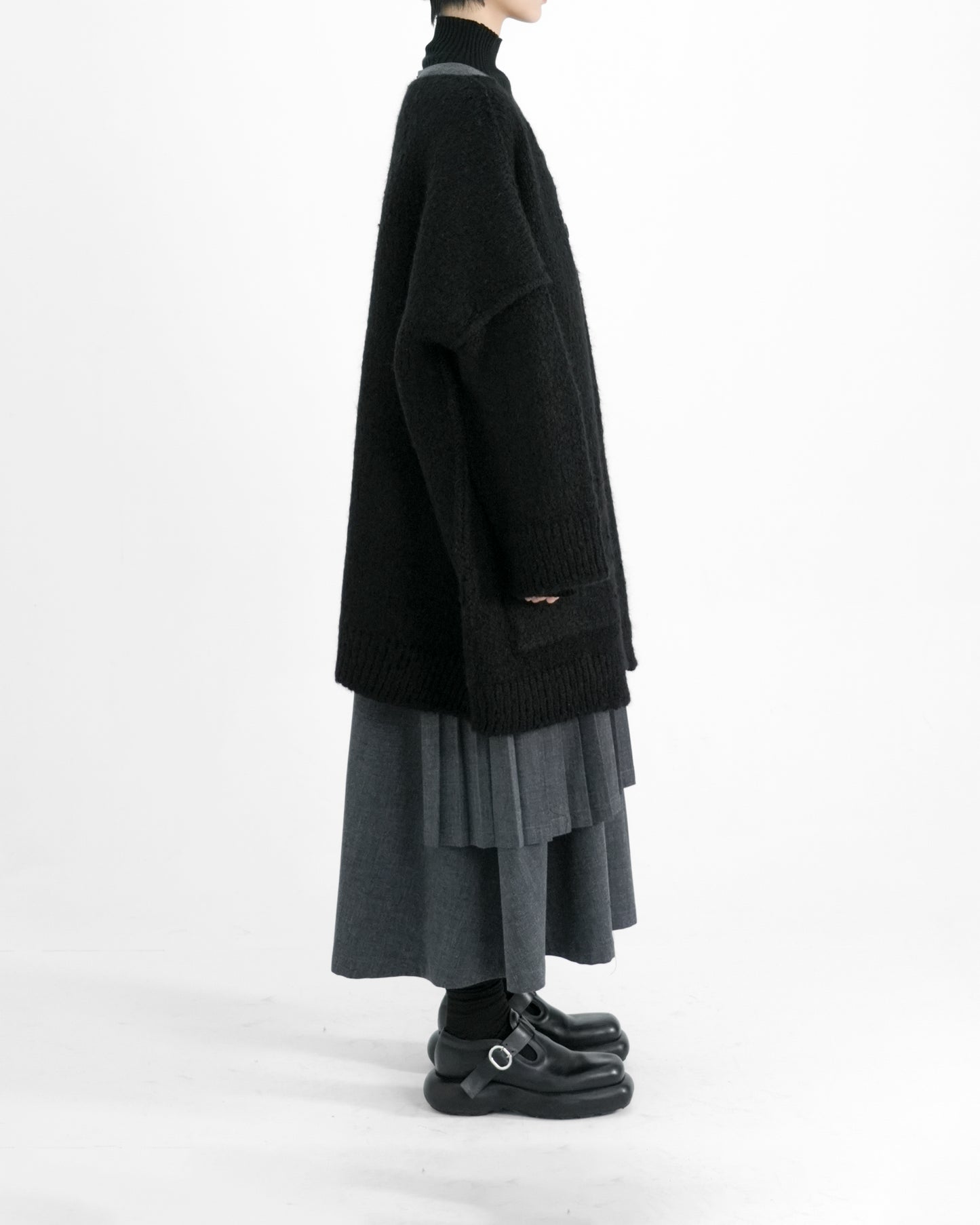 BUTTON MONO CARDIGAN