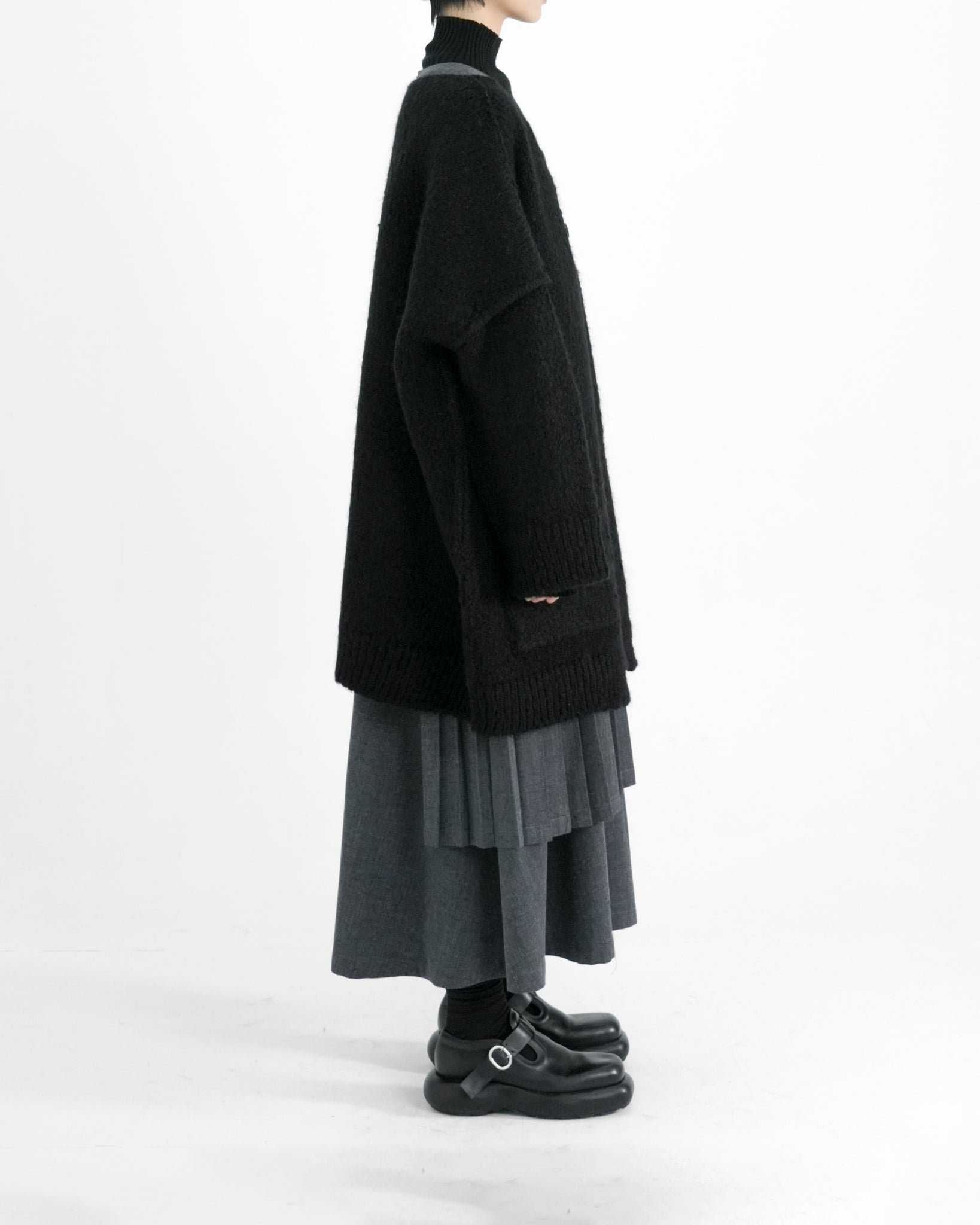 BUTTON MONO CARDIGAN