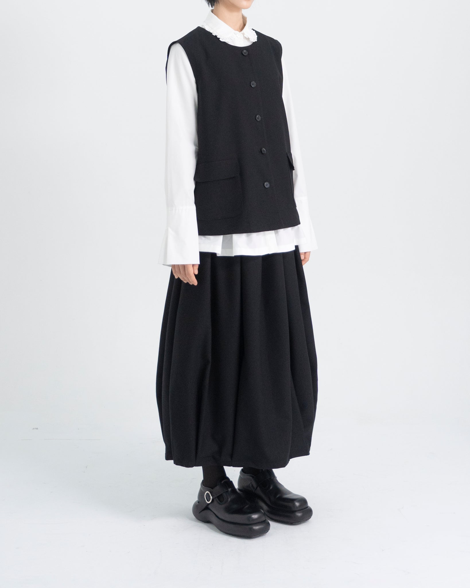 BUTTON POCKET WOOL VEST