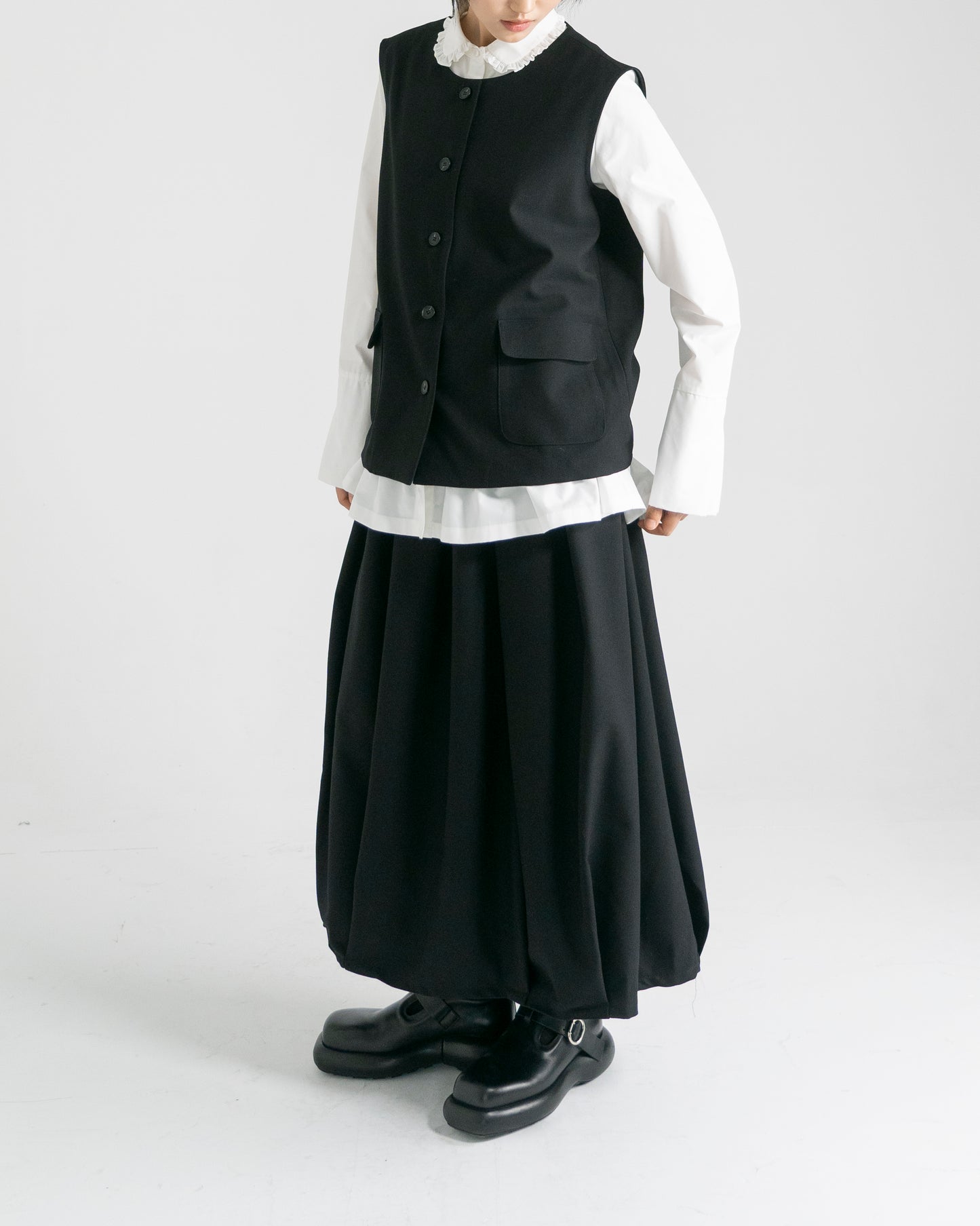 BUTTON POCKET WOOL VEST