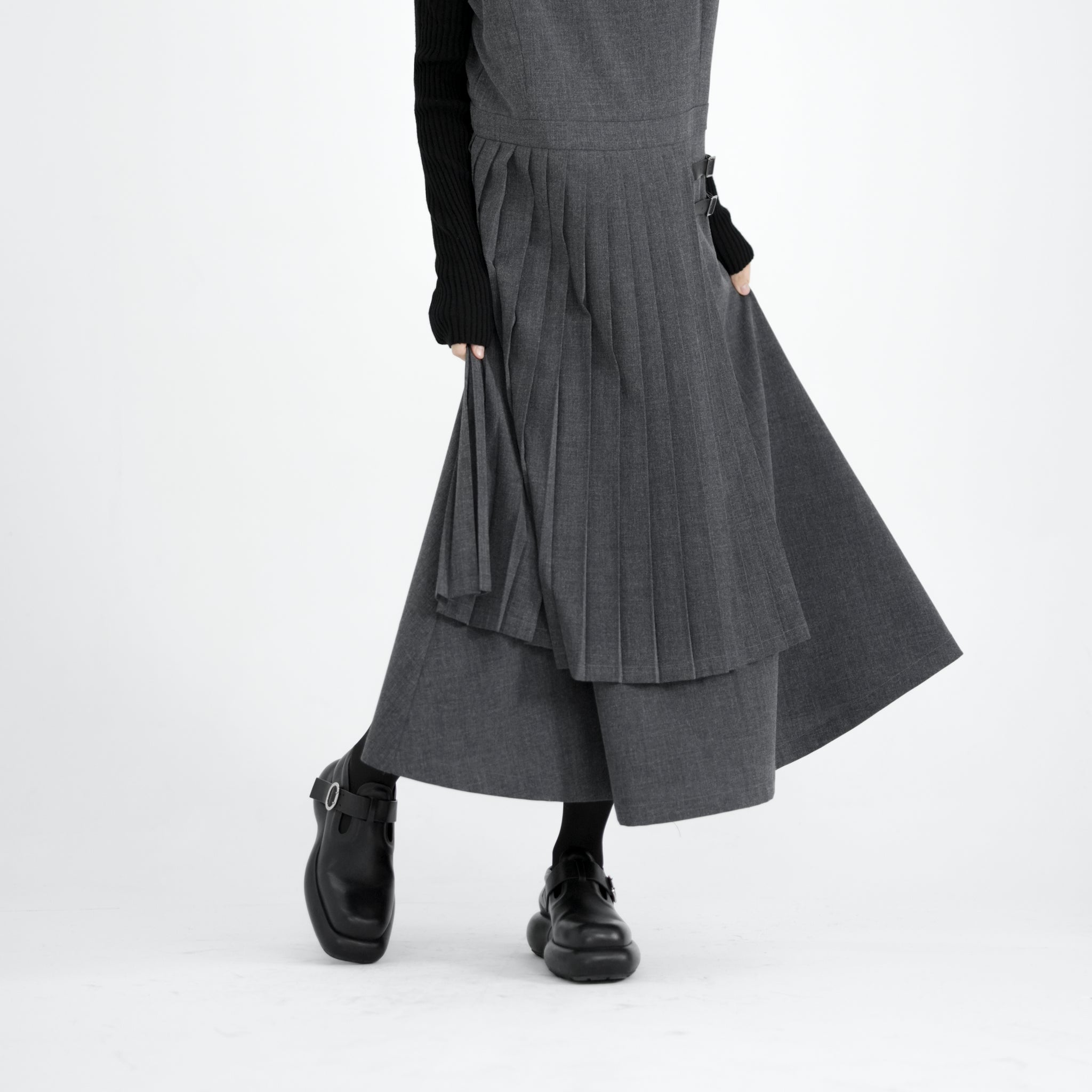 PLEATS WRAP DRESS