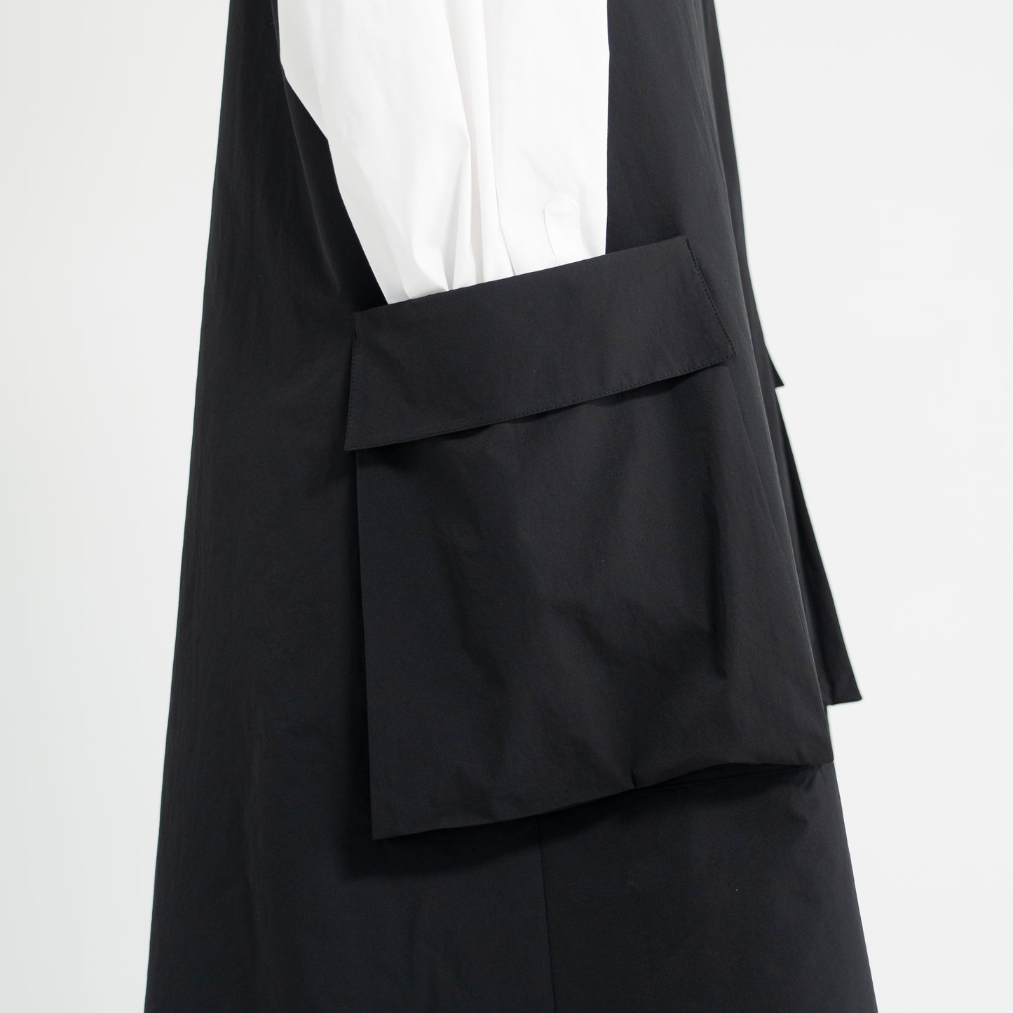 SIDE POCKET PADDING DRESS