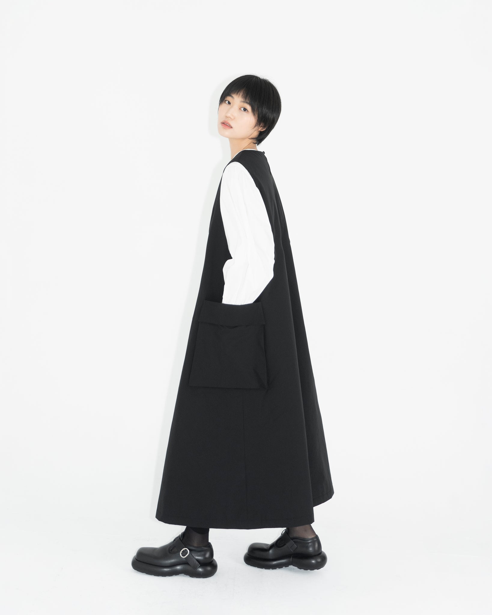 SIDE POCKET PADDING DRESS