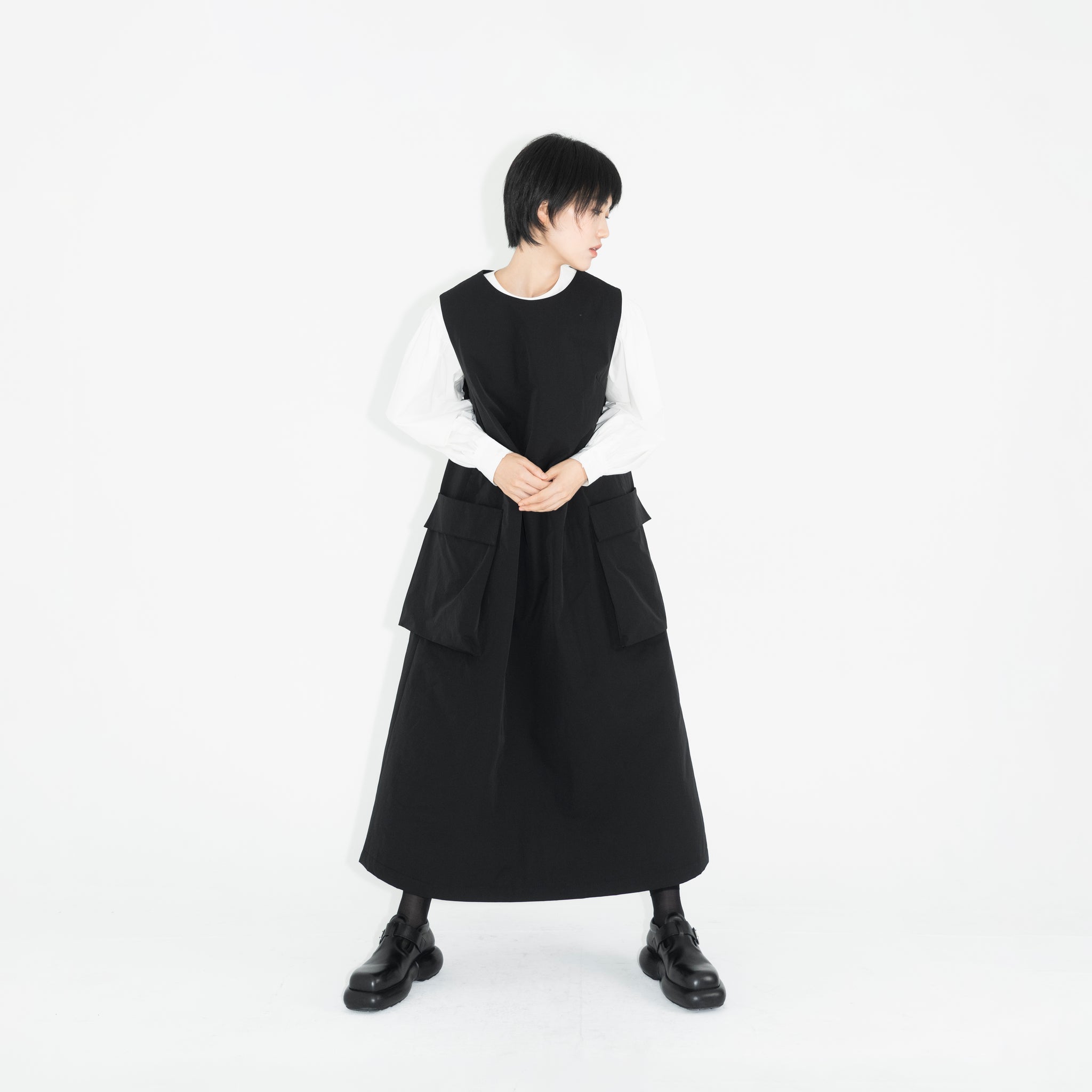 SIDE POCKET PADDING DRESS