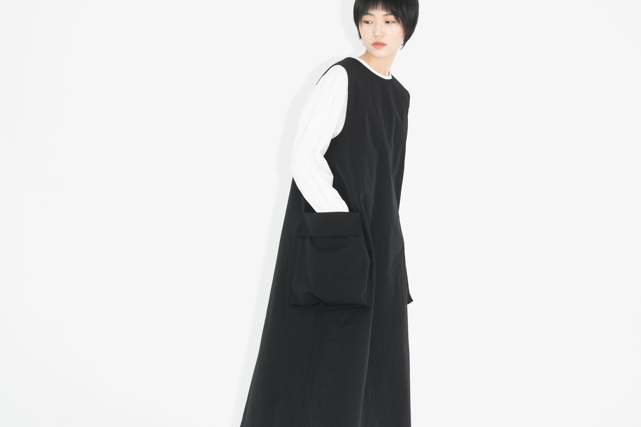 SIDE POCKET PADDING DRESS