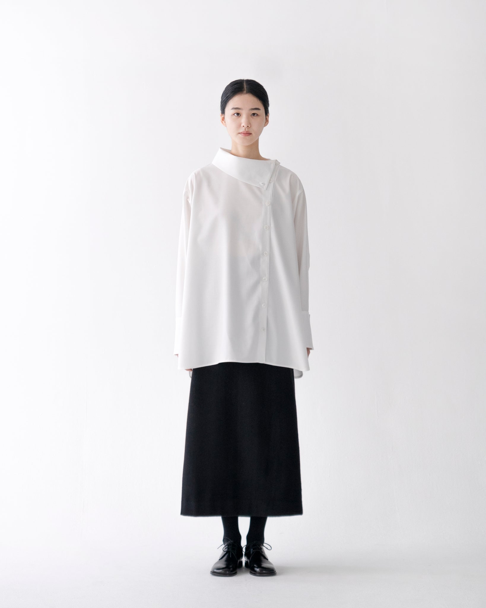 SIDEWAY COLLAR SHIRT