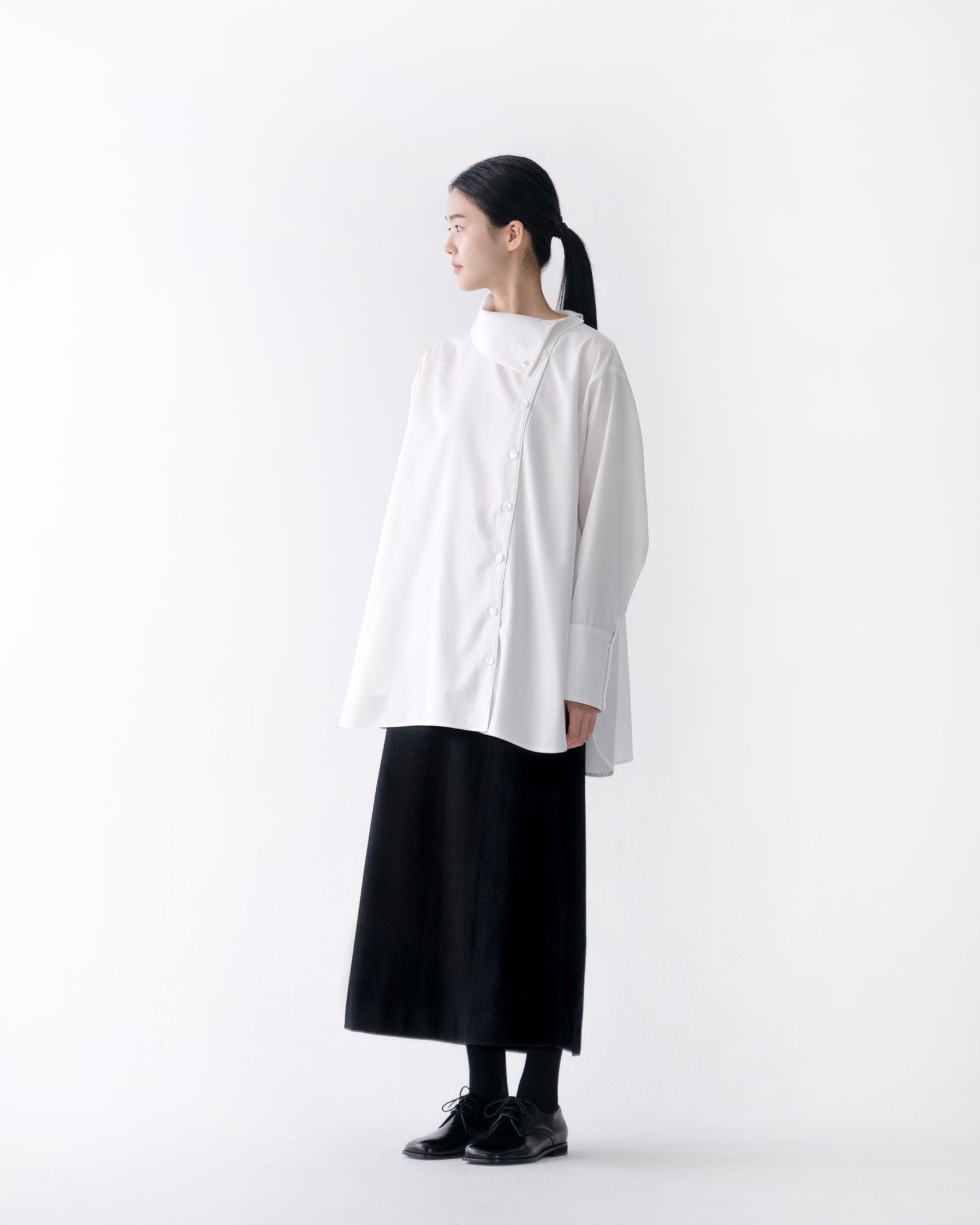SIDEWAY COLLAR SHIRT