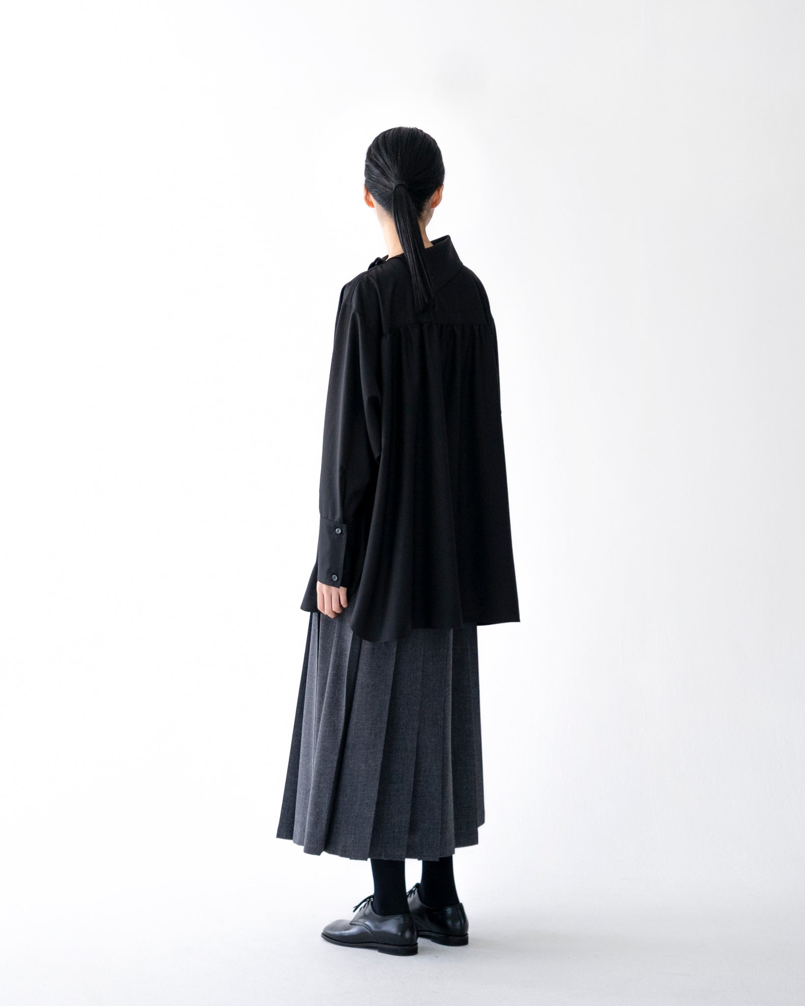 SIDEWAY COLLAR SHIRT