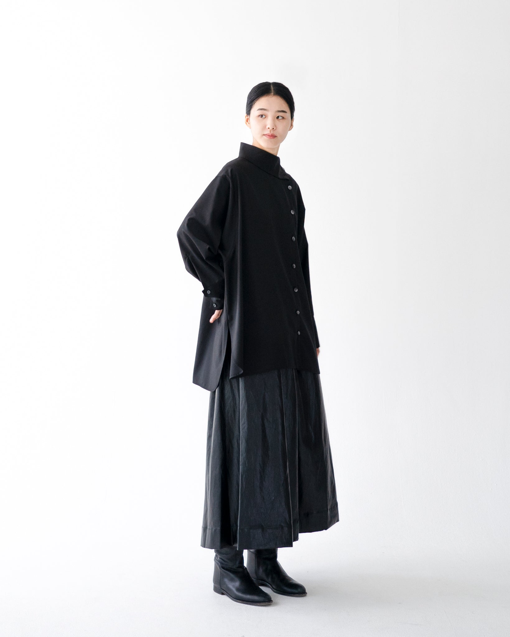 SIDEWAY COLLAR SHIRT